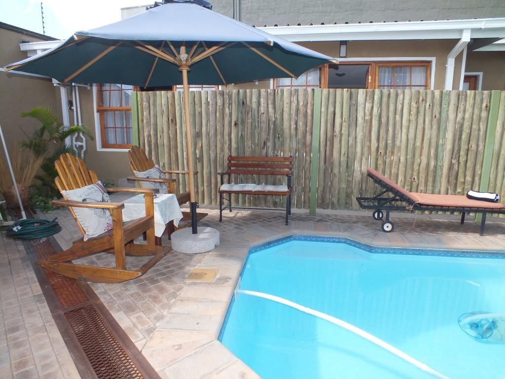 Uzuri Guesthouse Cc Windhuk Zewnętrze zdjęcie