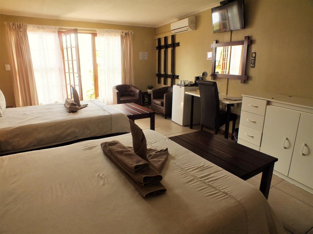 Uzuri Guesthouse Cc Windhuk Zewnętrze zdjęcie