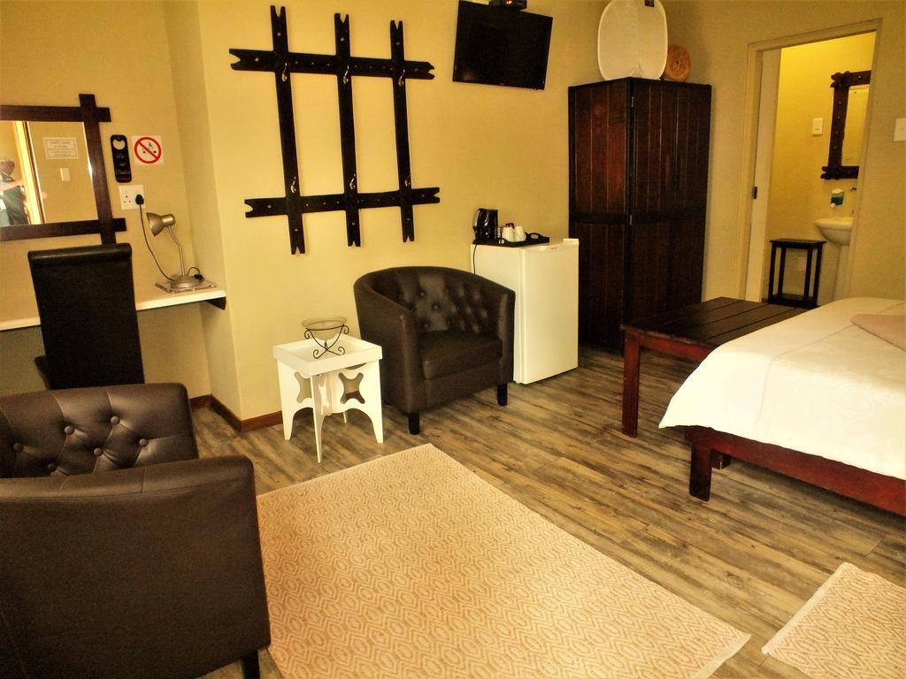 Uzuri Guesthouse Cc Windhuk Zewnętrze zdjęcie