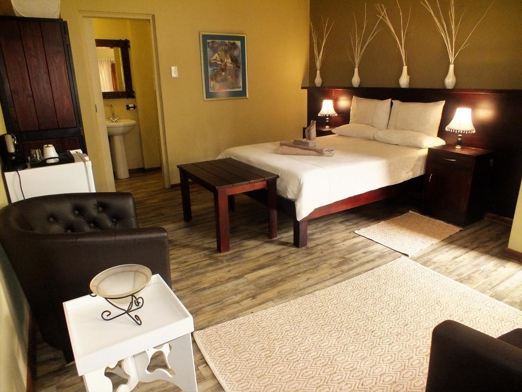 Uzuri Guesthouse Cc Windhuk Zewnętrze zdjęcie