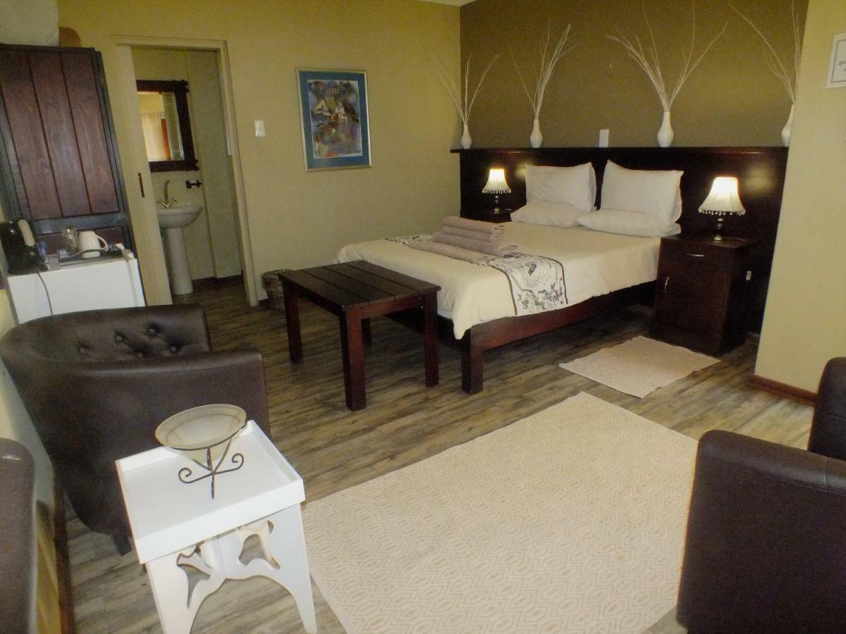 Uzuri Guesthouse Cc Windhuk Zewnętrze zdjęcie